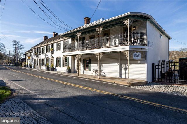 3673 RIVER RD, Lumberville, PA 18933