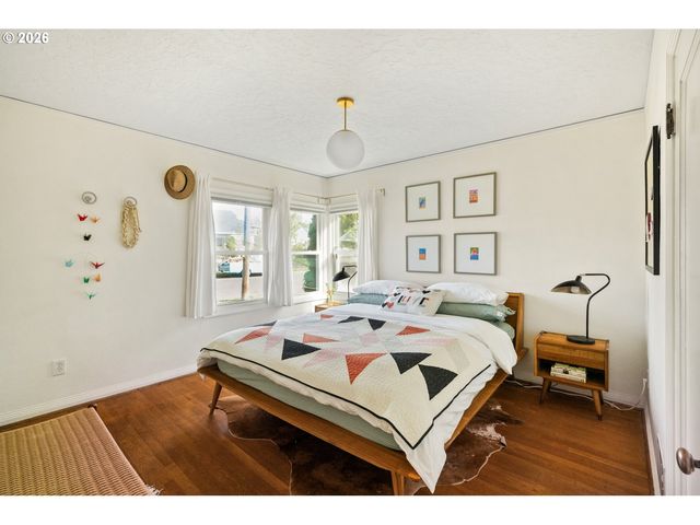 6430 Ne HANCOCK St, Portland, OR 97213