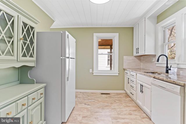 251 E POMFRET ST, Carlisle, PA 17013