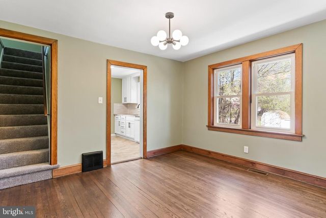 251 E POMFRET ST, Carlisle, PA 17013