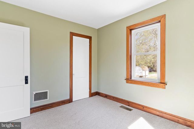251 E POMFRET ST, Carlisle, PA 17013