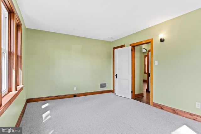 251 E POMFRET ST, Carlisle, PA 17013