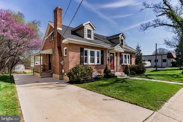 251 E POMFRET ST, Carlisle, PA 17013