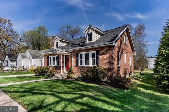 251 E POMFRET ST, Carlisle, PA 17013