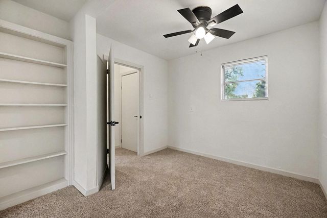 1126 1st Avenue N, Texas City, TX 77590