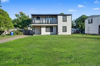 1126 1st Avenue N, Texas City, TX 77590