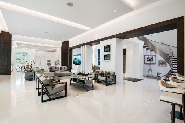 17106 Avenue Le Rivage, Boca Raton, FL 33496