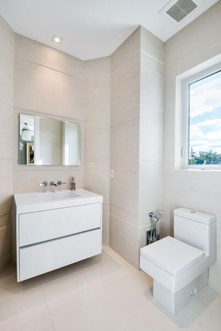 17106 Avenue Le Rivage, Boca Raton, FL 33496