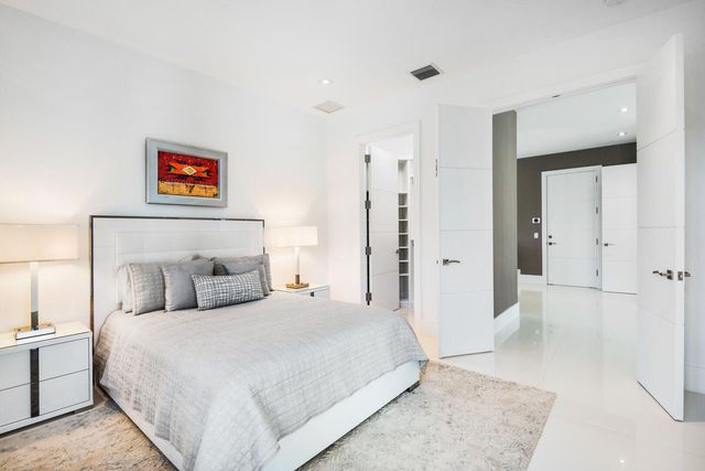 17106 Avenue Le Rivage, Boca Raton, FL 33496