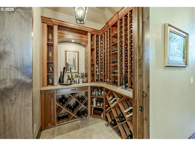 27520 ERICKSON Rd, Eugene, OR 97402