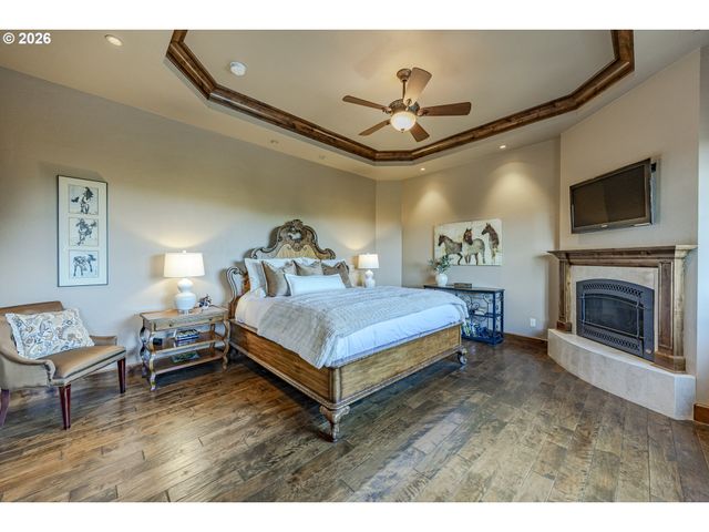 27520 ERICKSON Rd, Eugene, OR 97402