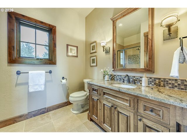 27520 ERICKSON Rd, Eugene, OR 97402