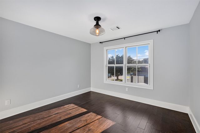 307 S Benge Street, Mckinney, TX 75069