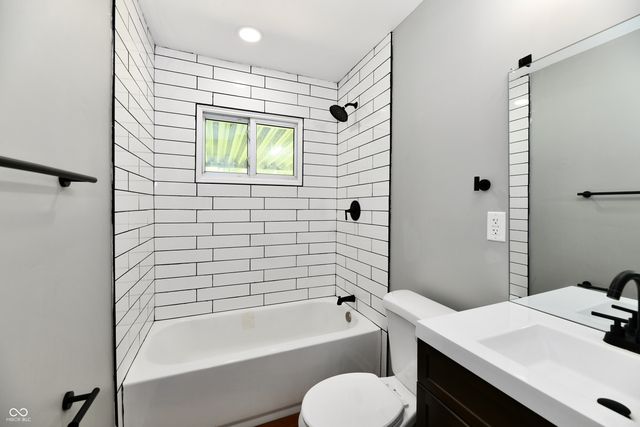 3034 E 35th Street, Indianapolis, IN 46218