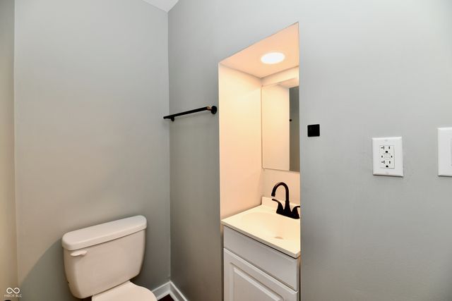 3034 E 35th Street, Indianapolis, IN 46218
