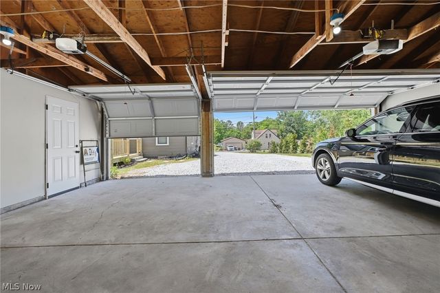 951 Bey Road, Akron, OH 44312