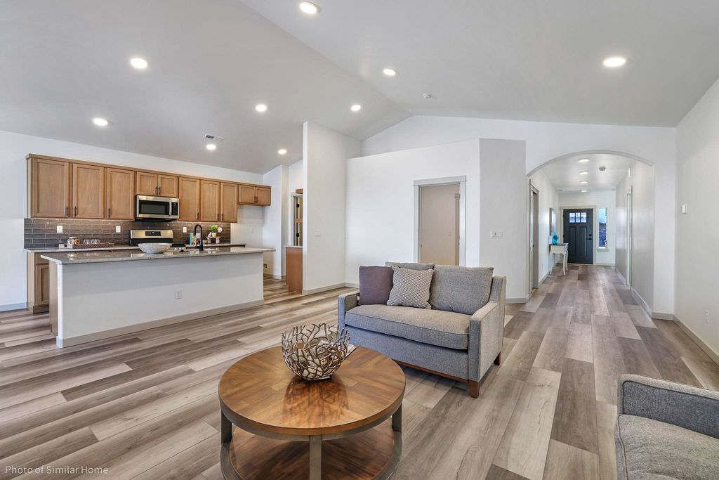 Image 6 of property listing at 10331 Conterra Drive, Missoula, MT 59808