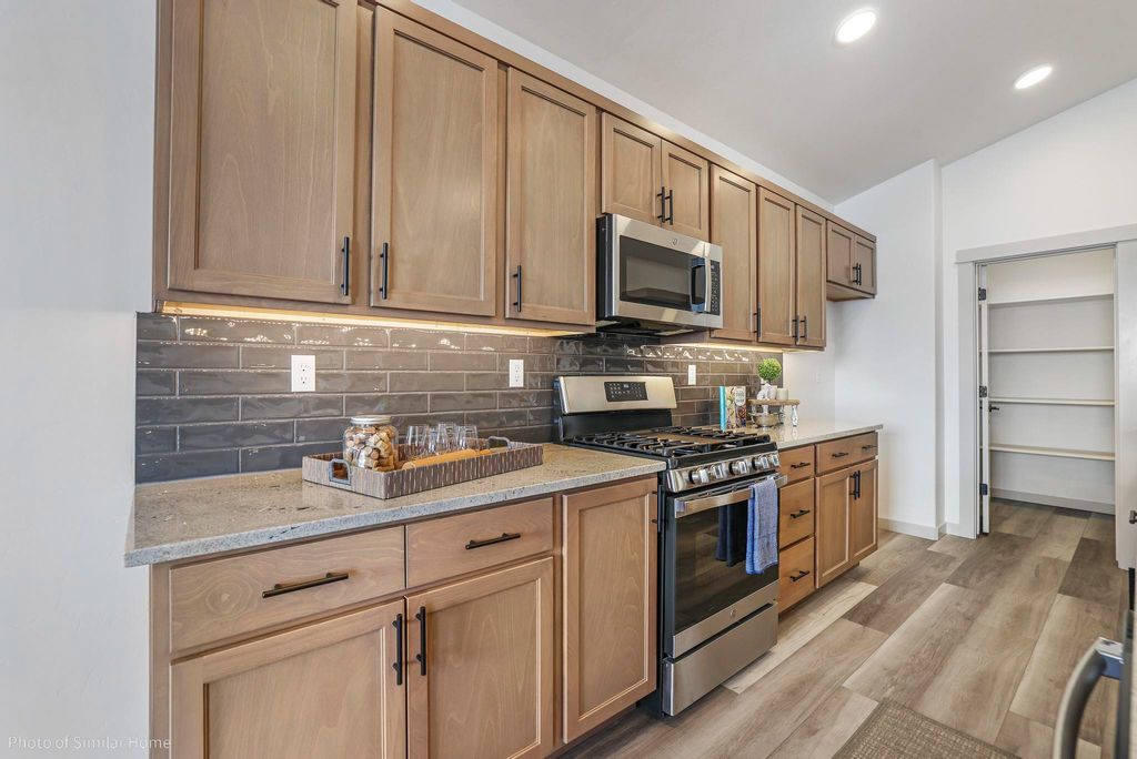 Image 9 of property listing at 10331 Conterra Drive, Missoula, MT 59808