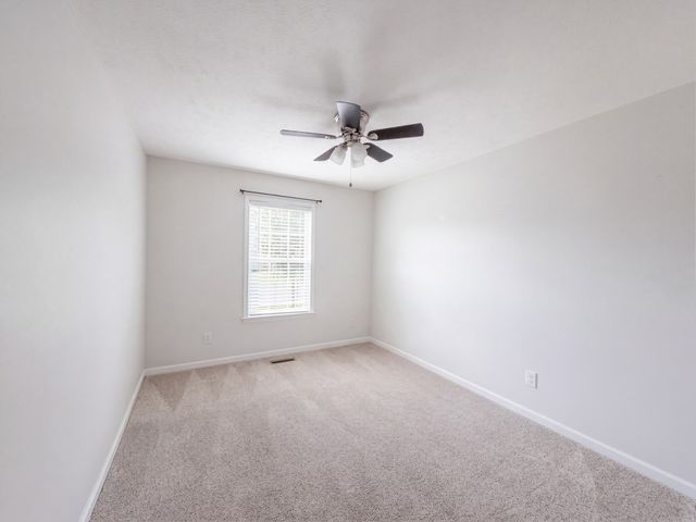 1948 Susan Rd, Columbia, TN 38401