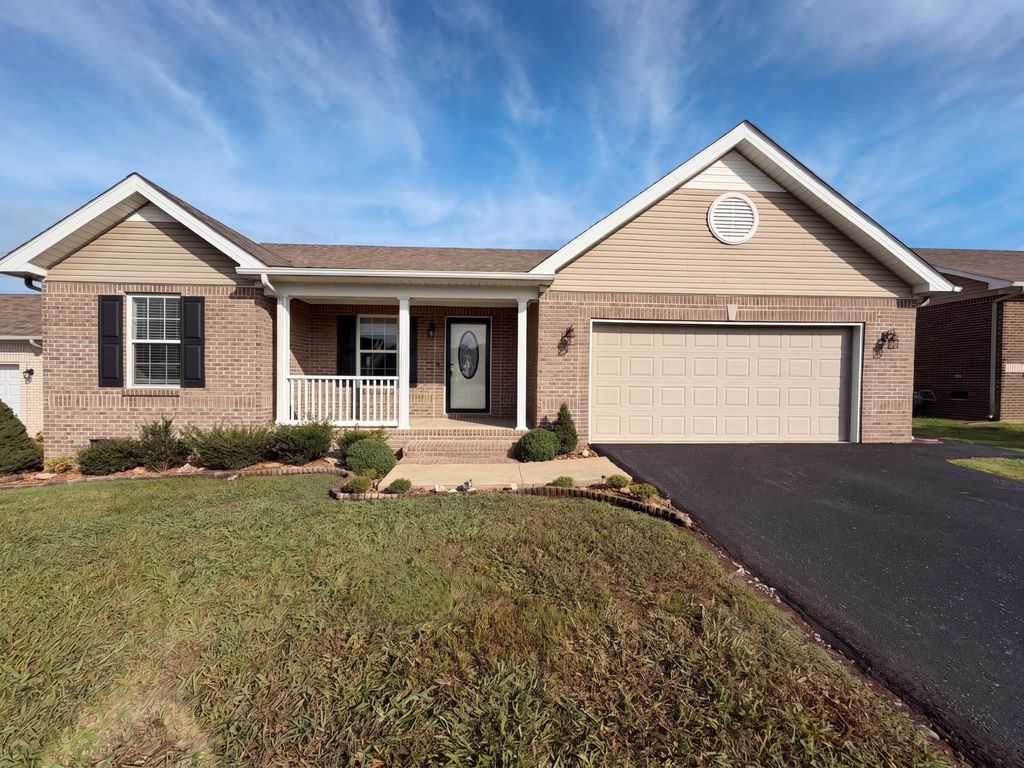 1948 Susan Rd, Columbia, TN 38401