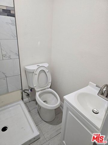 959 E 105th Street, Los Angeles, CA 90002