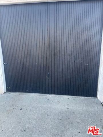 959 E 105th Street, Los Angeles, CA 90002