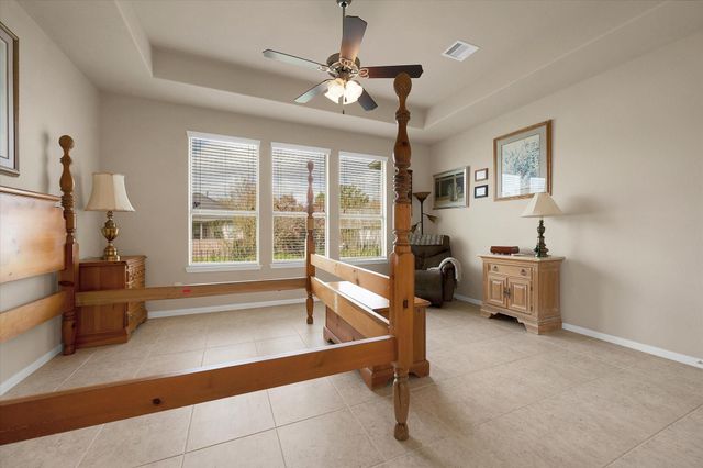 6946 Breezy Point, Willis, TX 77318