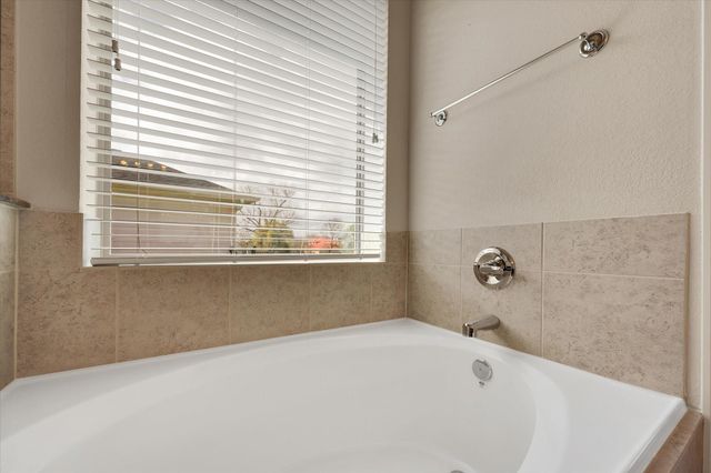 6946 Breezy Point, Willis, TX 77318