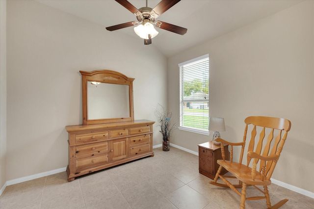 6946 Breezy Point, Willis, TX 77318