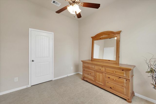 6946 Breezy Point, Willis, TX 77318