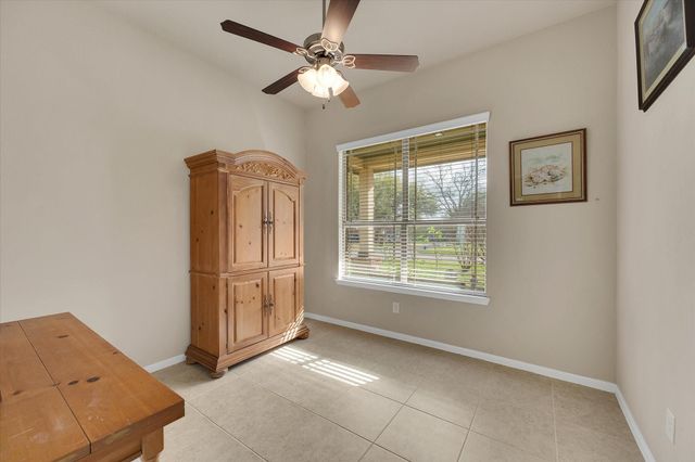 6946 Breezy Point, Willis, TX 77318