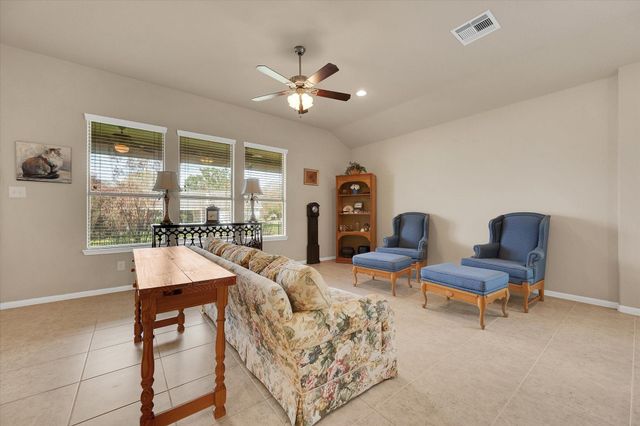 6946 Breezy Point, Willis, TX 77318