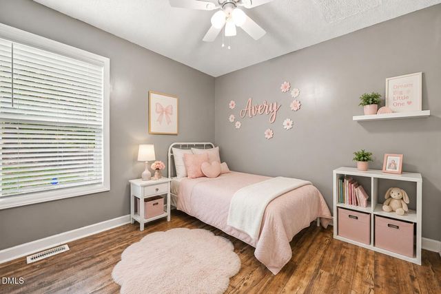 215 Brookfield Circle, Sanford, NC 27330
