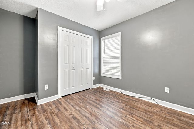 215 Brookfield Circle, Sanford, NC 27330