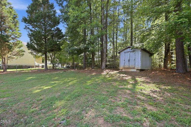 215 Brookfield Circle, Sanford, NC 27330