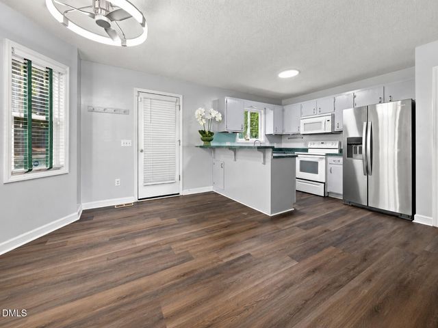 215 Brookfield Circle, Sanford, NC 27330