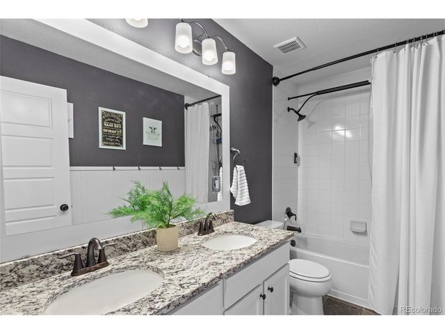 42835 Hawktree Cir, Elizabeth, CO 80107