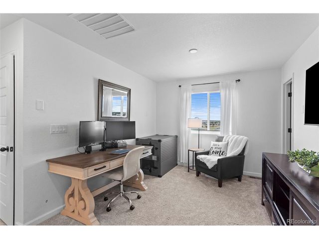42835 Hawktree Cir, Elizabeth, CO 80107