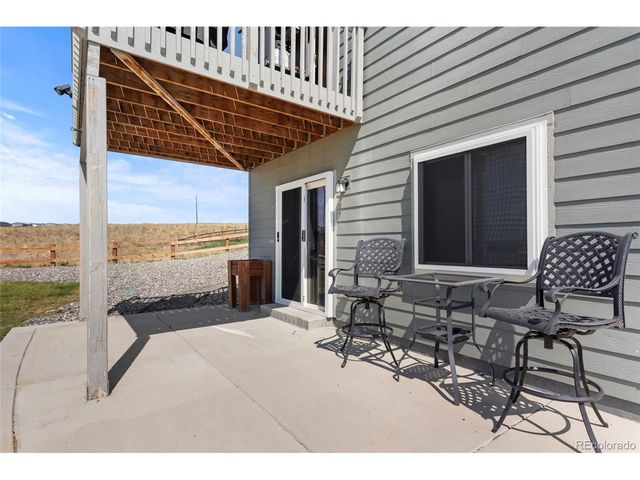 42835 Hawktree Cir, Elizabeth, CO 80107