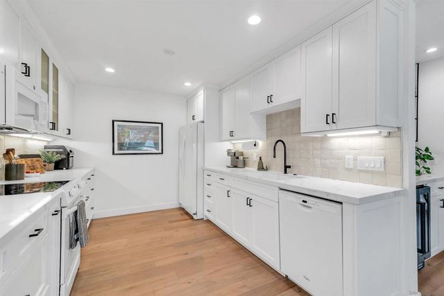 353 S Sierra Ave 195, Solana Beach, CA 92075