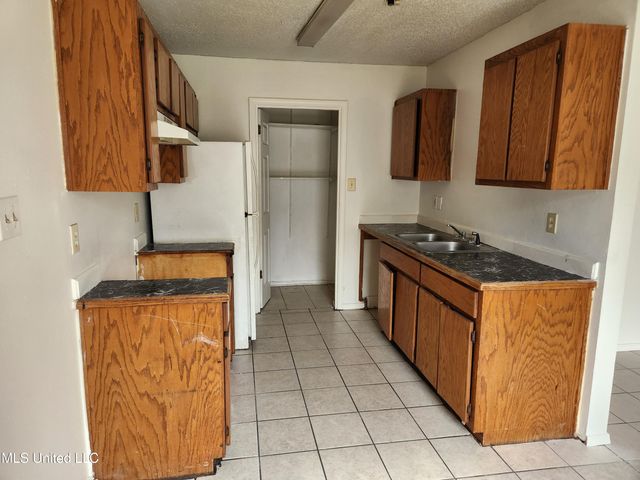 10557 Sharp Boulevard, Gulfport, MS 39503