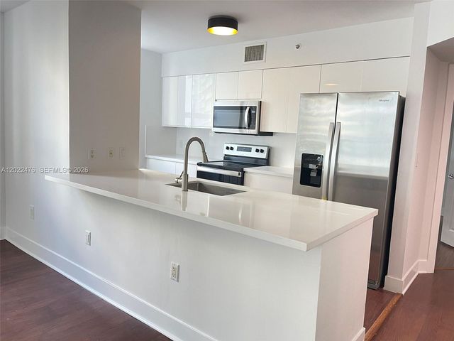 1155 Brickell Bay Dr 1102, Miami, FL 33131
