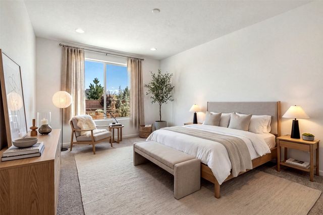 120 Mountaingem Loop, Santa Fe, NM 87508