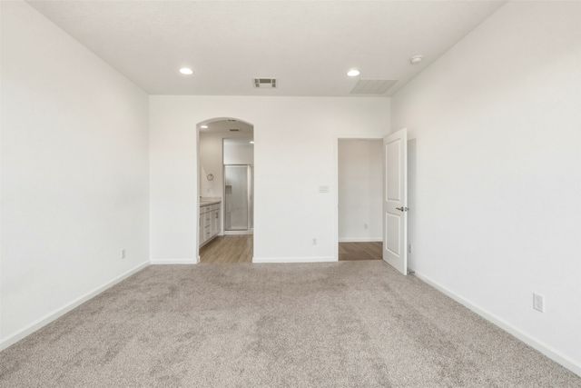 120 Mountaingem Loop, Santa Fe, NM 87508