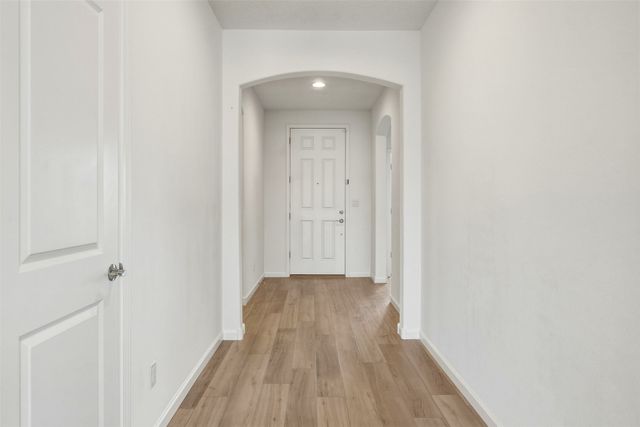 120 Mountaingem Loop, Santa Fe, NM 87508