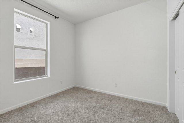 120 Mountaingem Loop, Santa Fe, NM 87508