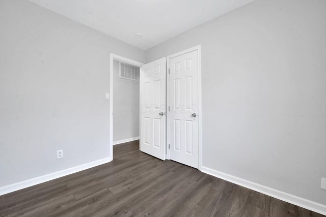 990 Strimple Avenue, Columbus, OH 43229