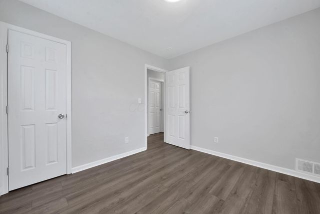990 Strimple Avenue, Columbus, OH 43229
