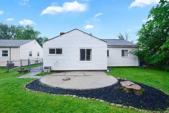 990 Strimple Avenue, Columbus, OH 43229