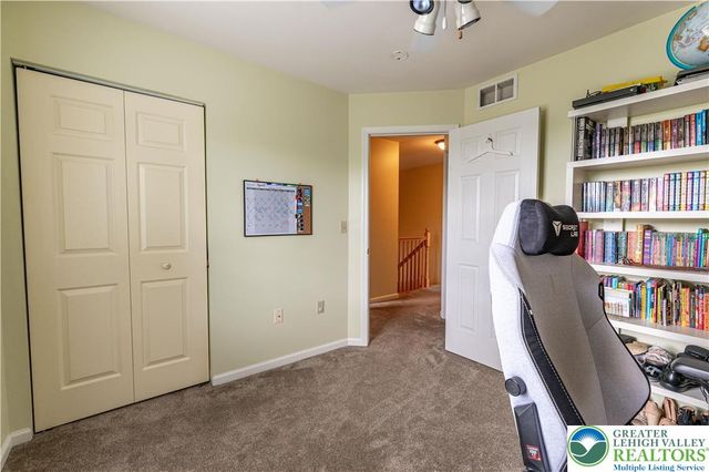 1300 Adams Street, Allen Twp, PA 18067